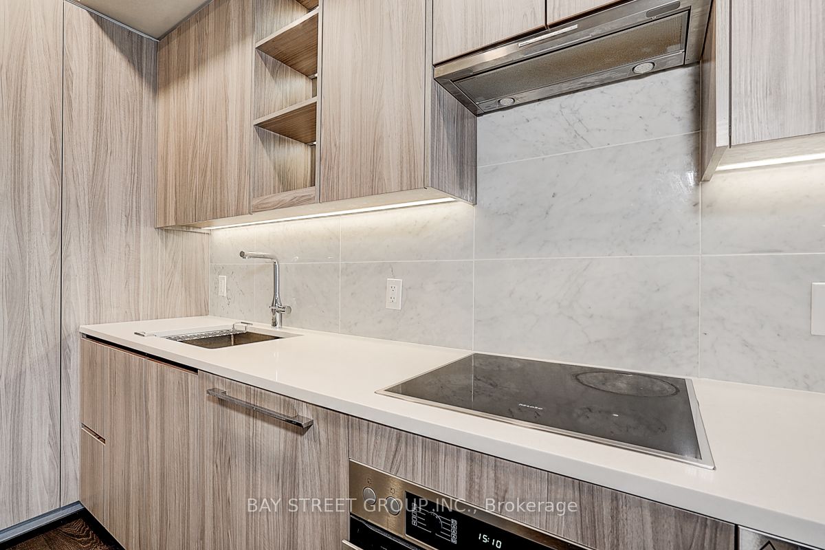 95 Mcmahon Drive 2512 Property Photo 42