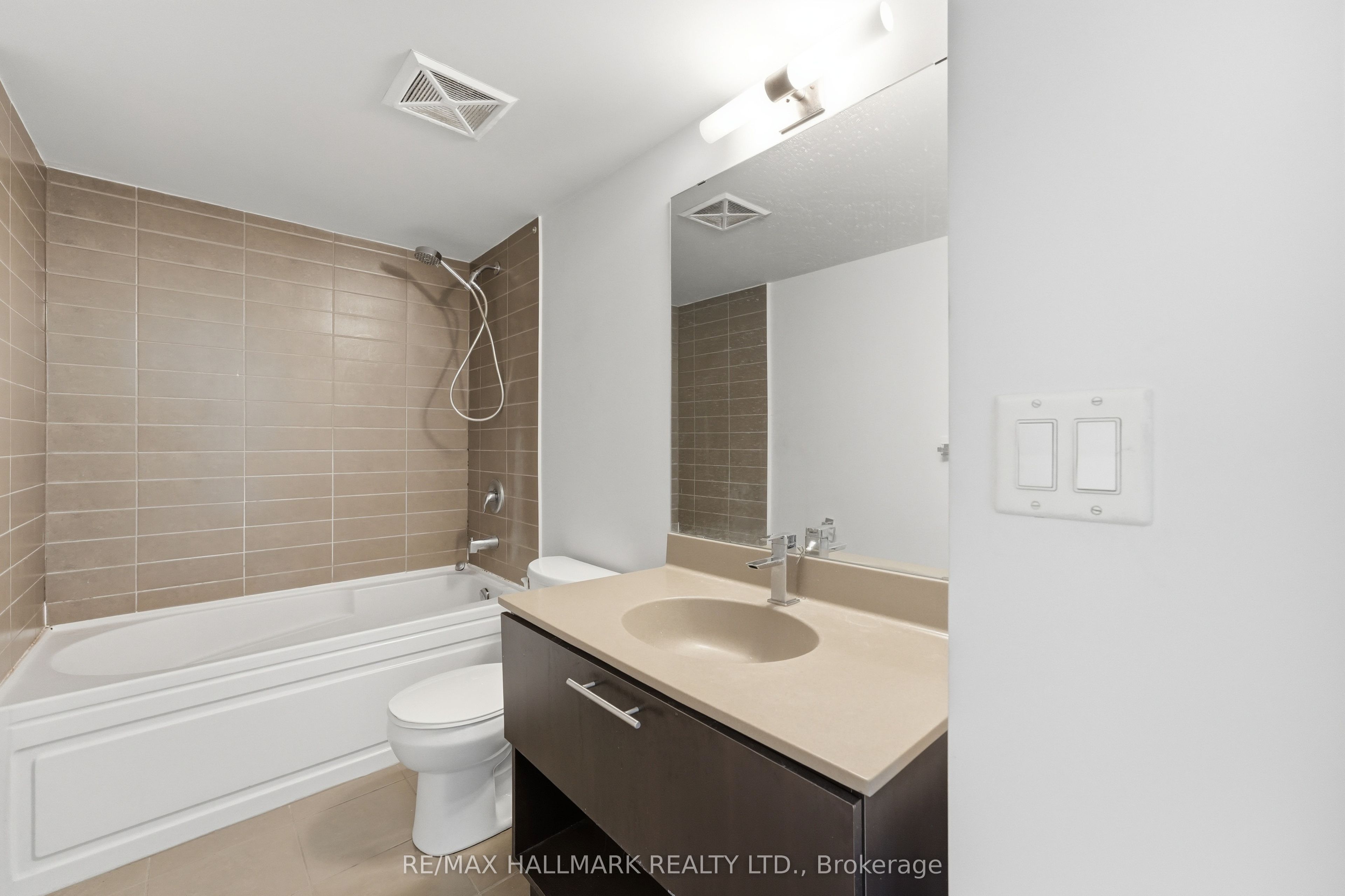 120 Dallimore Circle 417 Property Photo 14