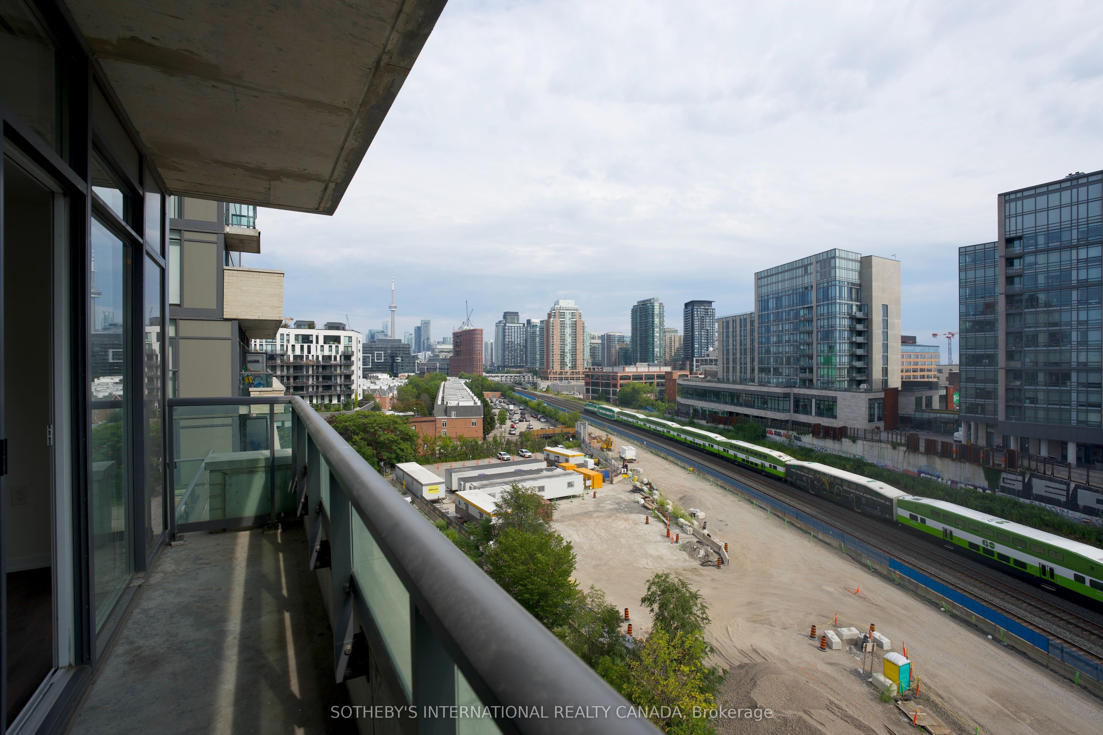 36 Lisgar Street 815 Property Photo 8