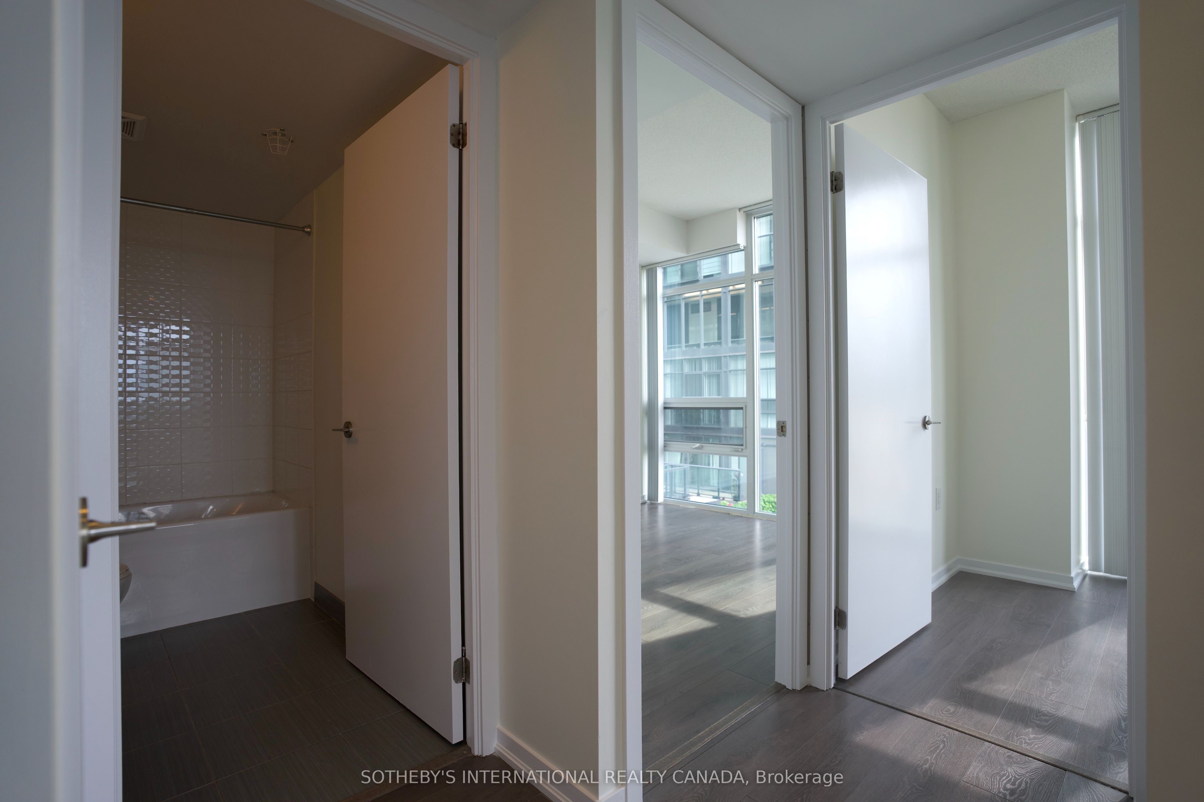 36 Lisgar Street 815 Property Photo 13