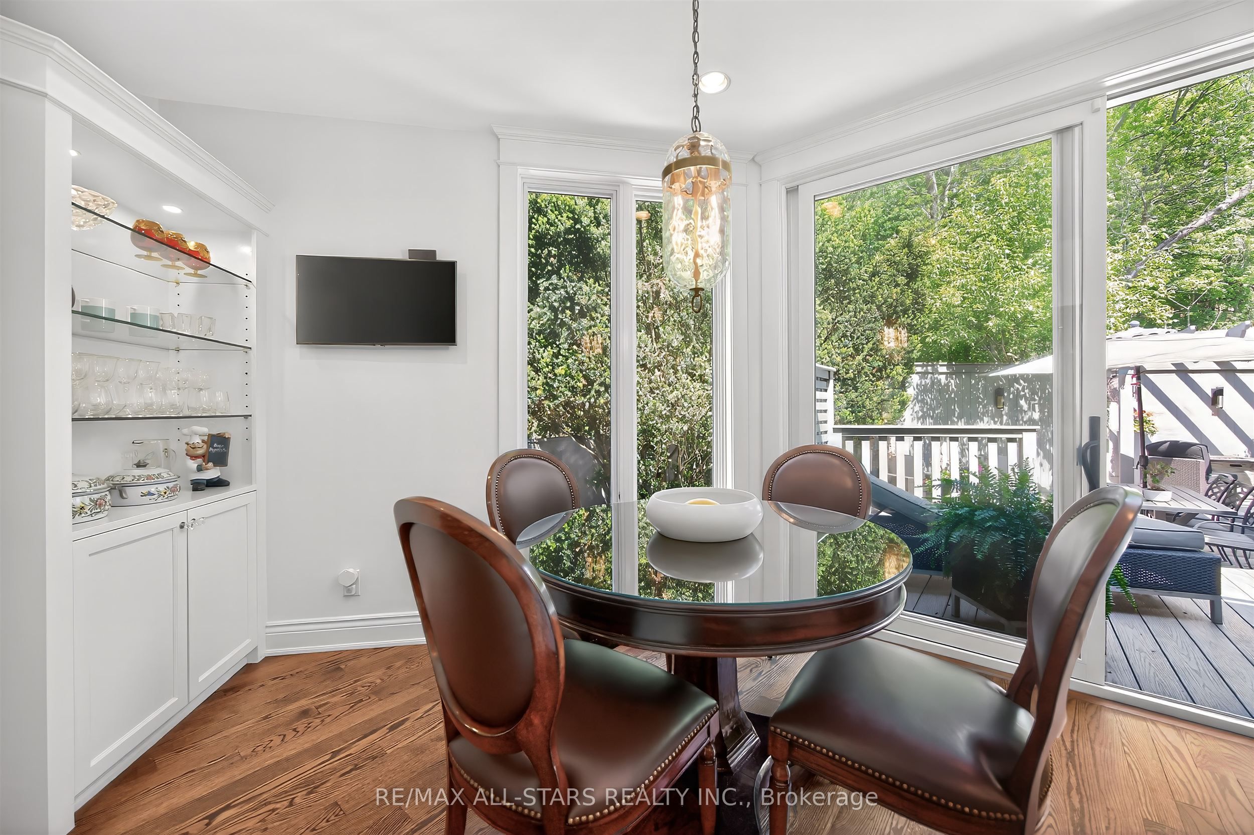 30 Edgewood Crescent Property Photo 18