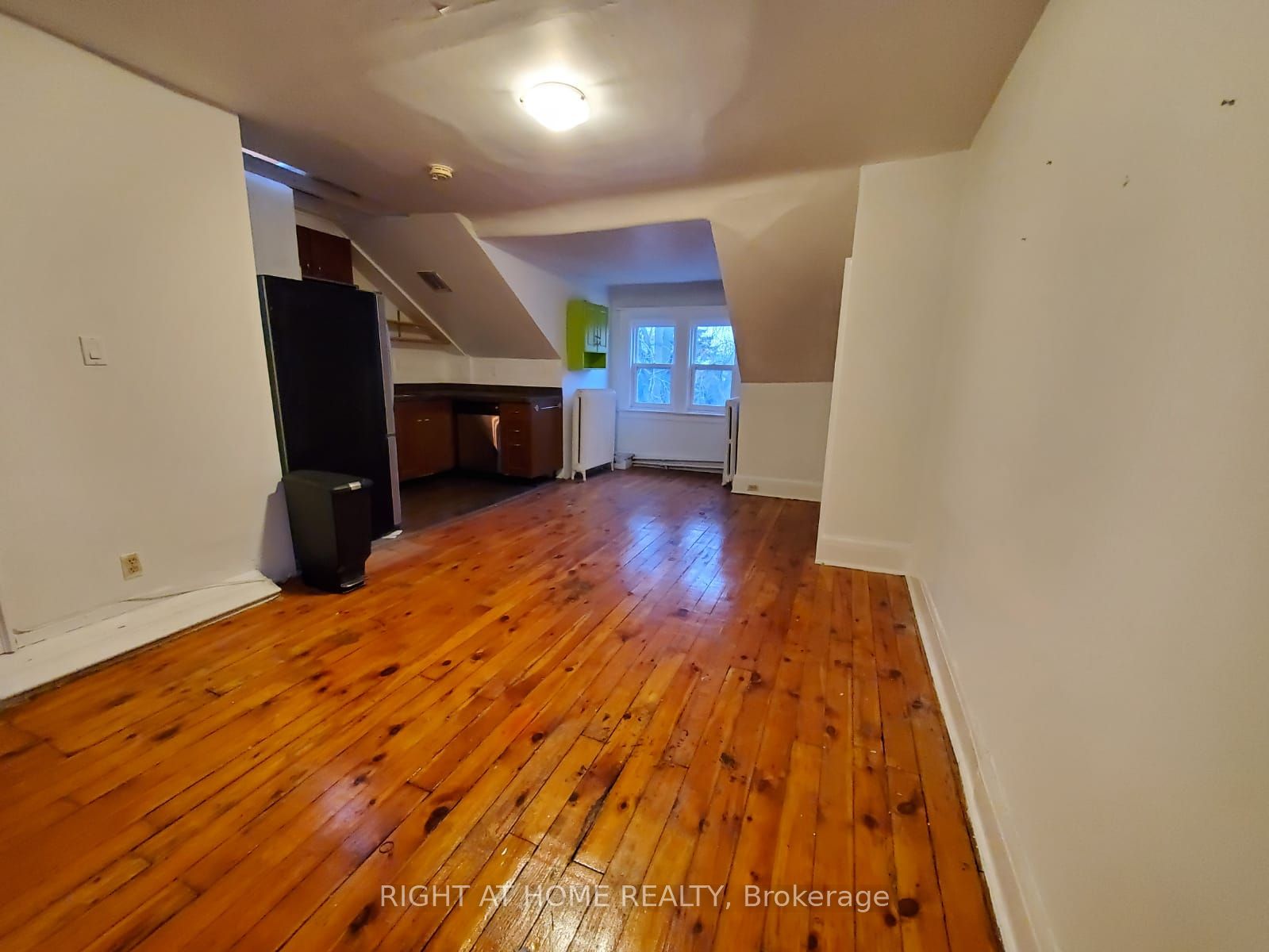 178 Spadina Road 5 Property Photo 3