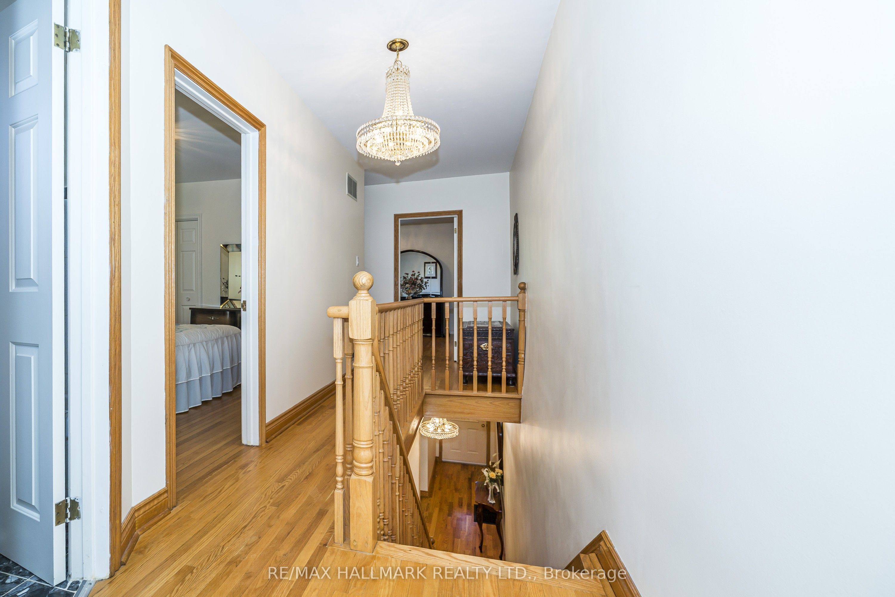 47 Montrose Avenue Property Photo 21
