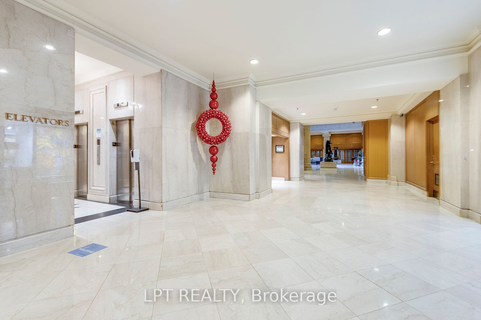 22 Leader Lane 533 Property Photo 7