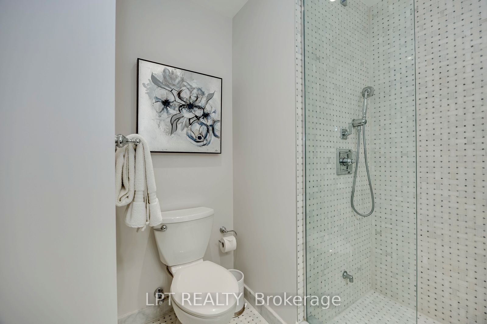 22 Leader Lane 533 Property Photo 43