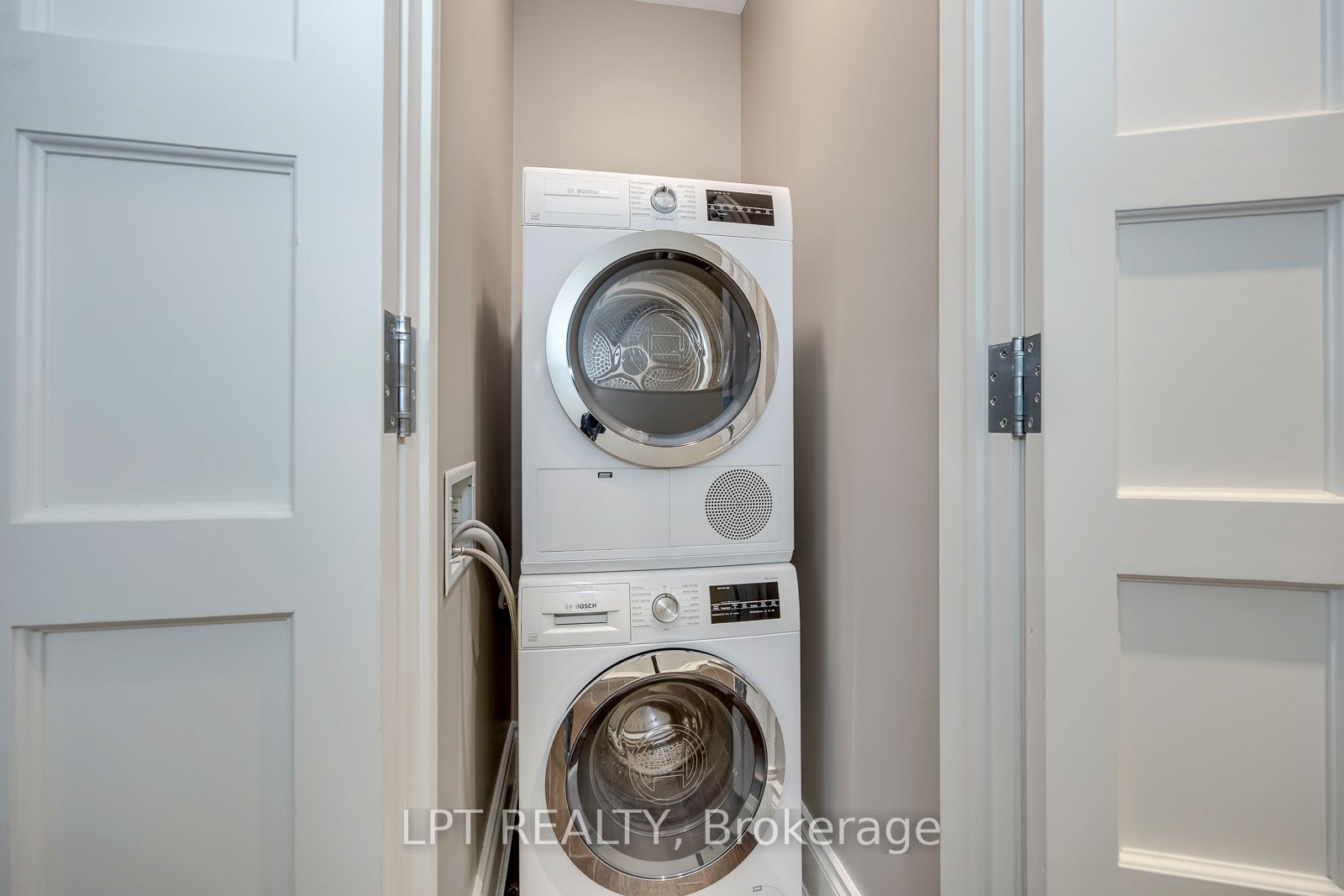 22 Leader Lane 533 Property Photo 44