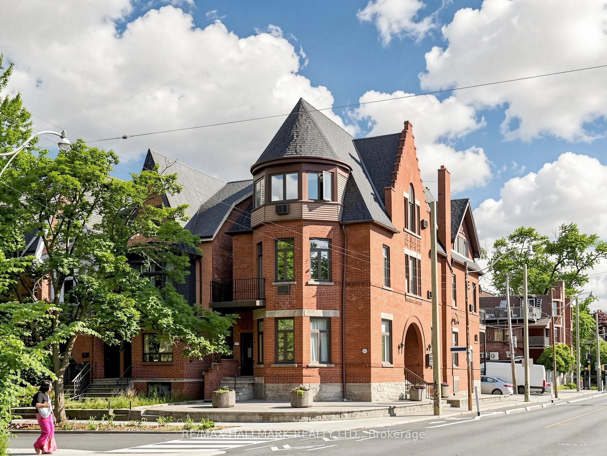 458 Markham Street Property Photo 2