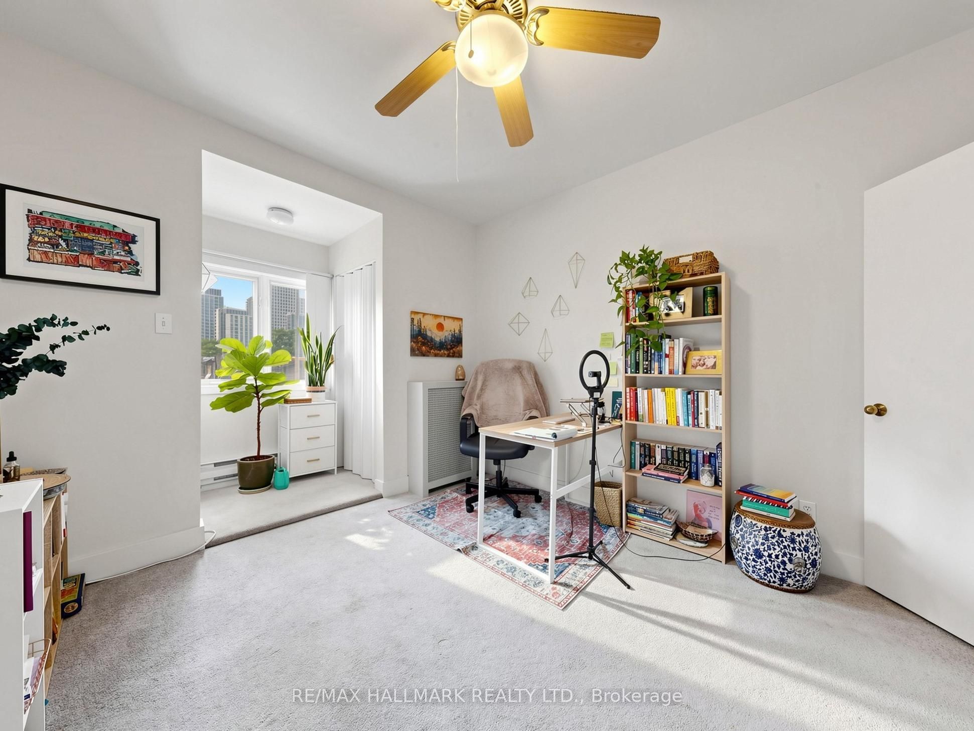 458 Markham Street Property Photo 12