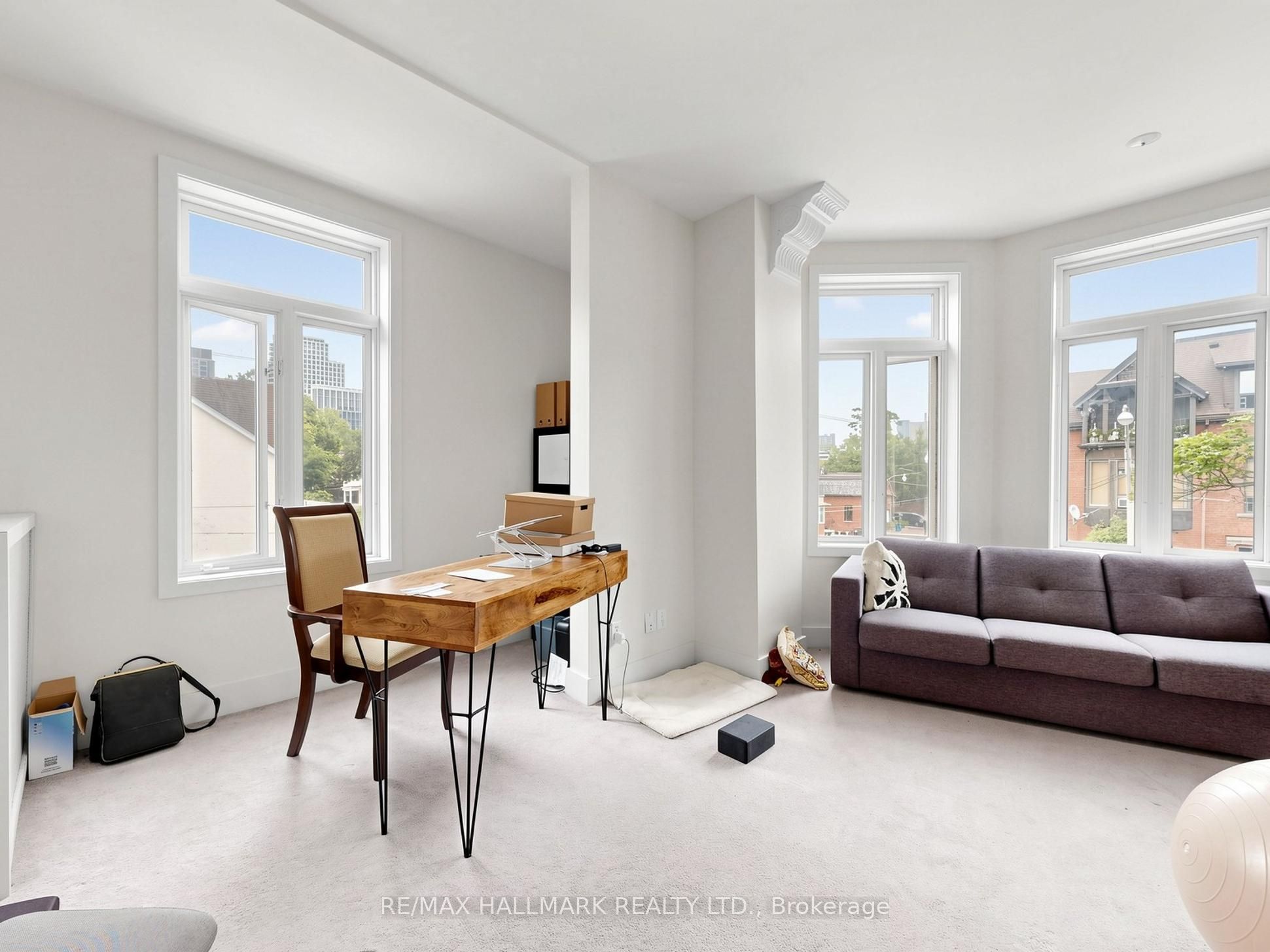 458 Markham Street Property Photo 19