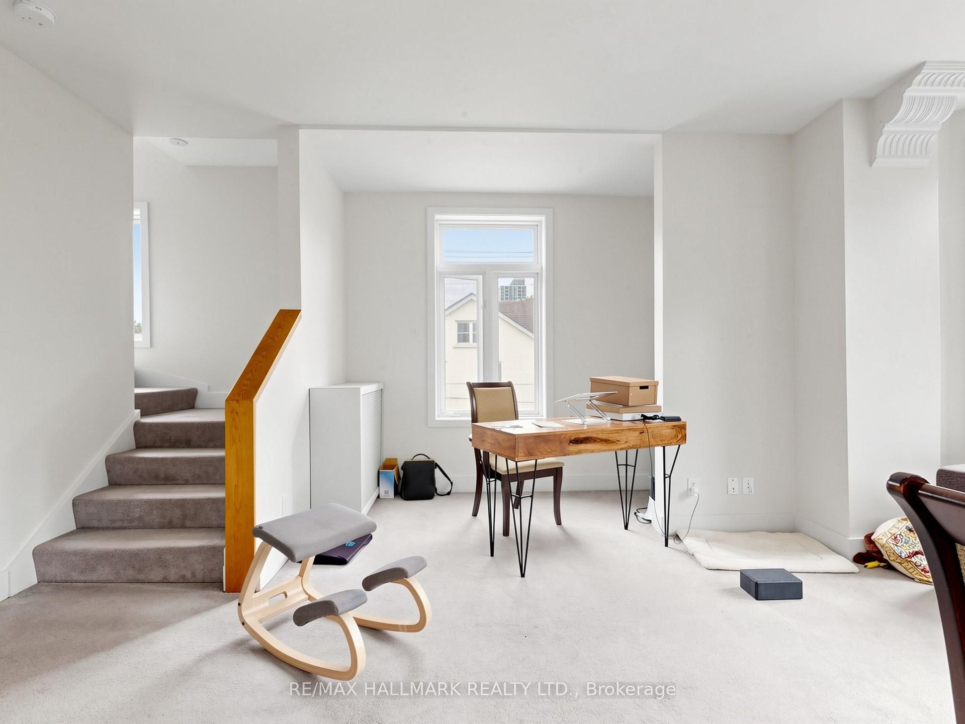 458 Markham Street Property Photo 21