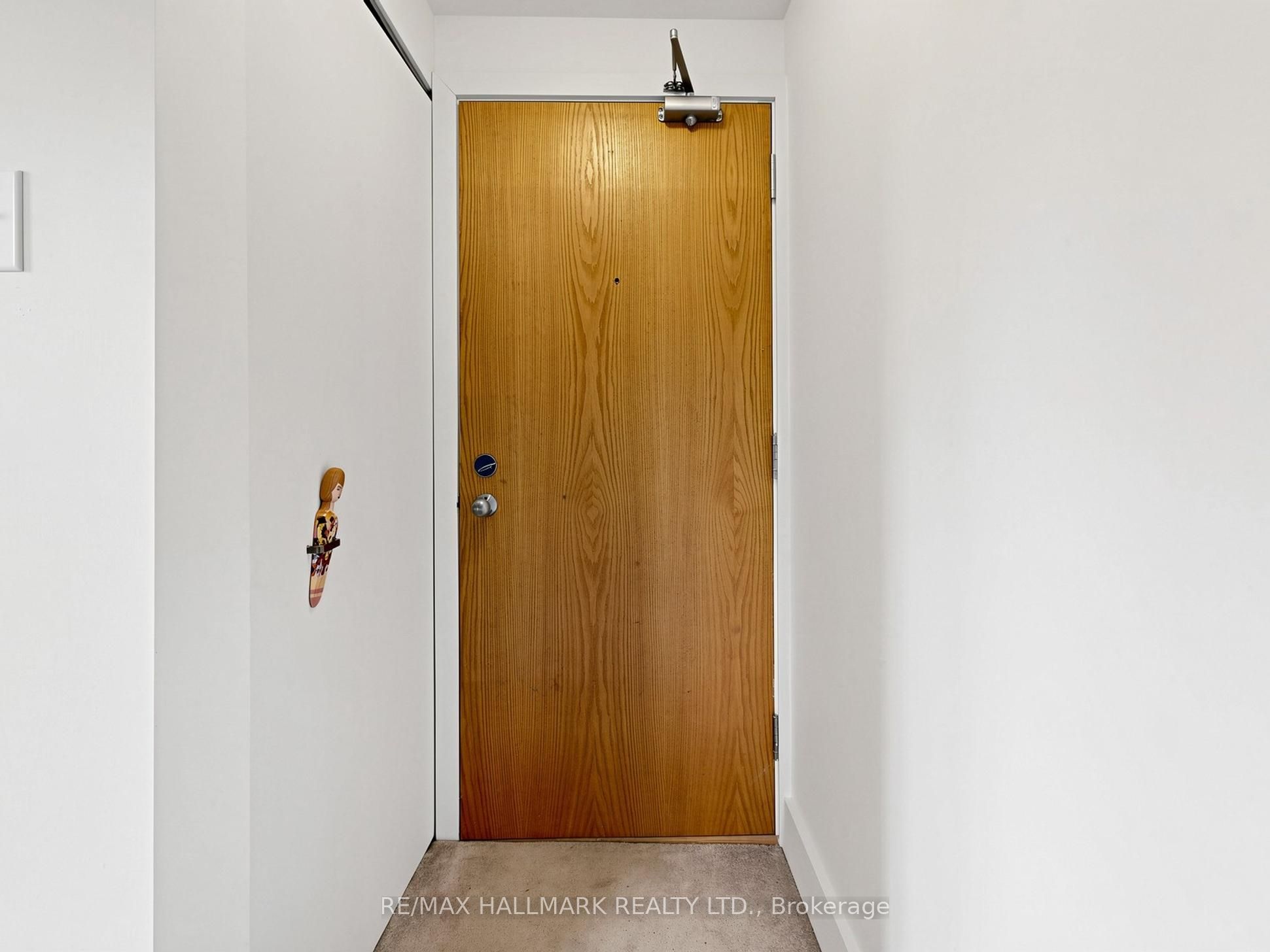 458 Markham Street Property Photo 24
