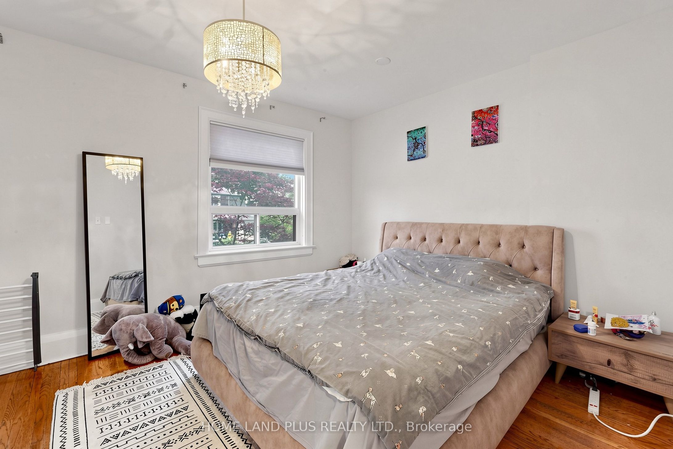 521 Hillsdale Avenue E Property Photo 18