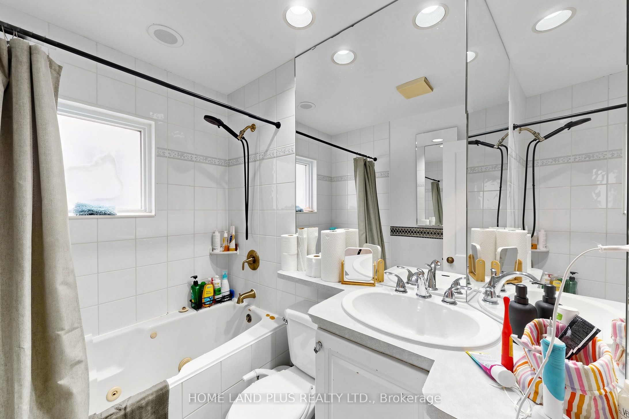 521 Hillsdale Avenue E Property Photo 26
