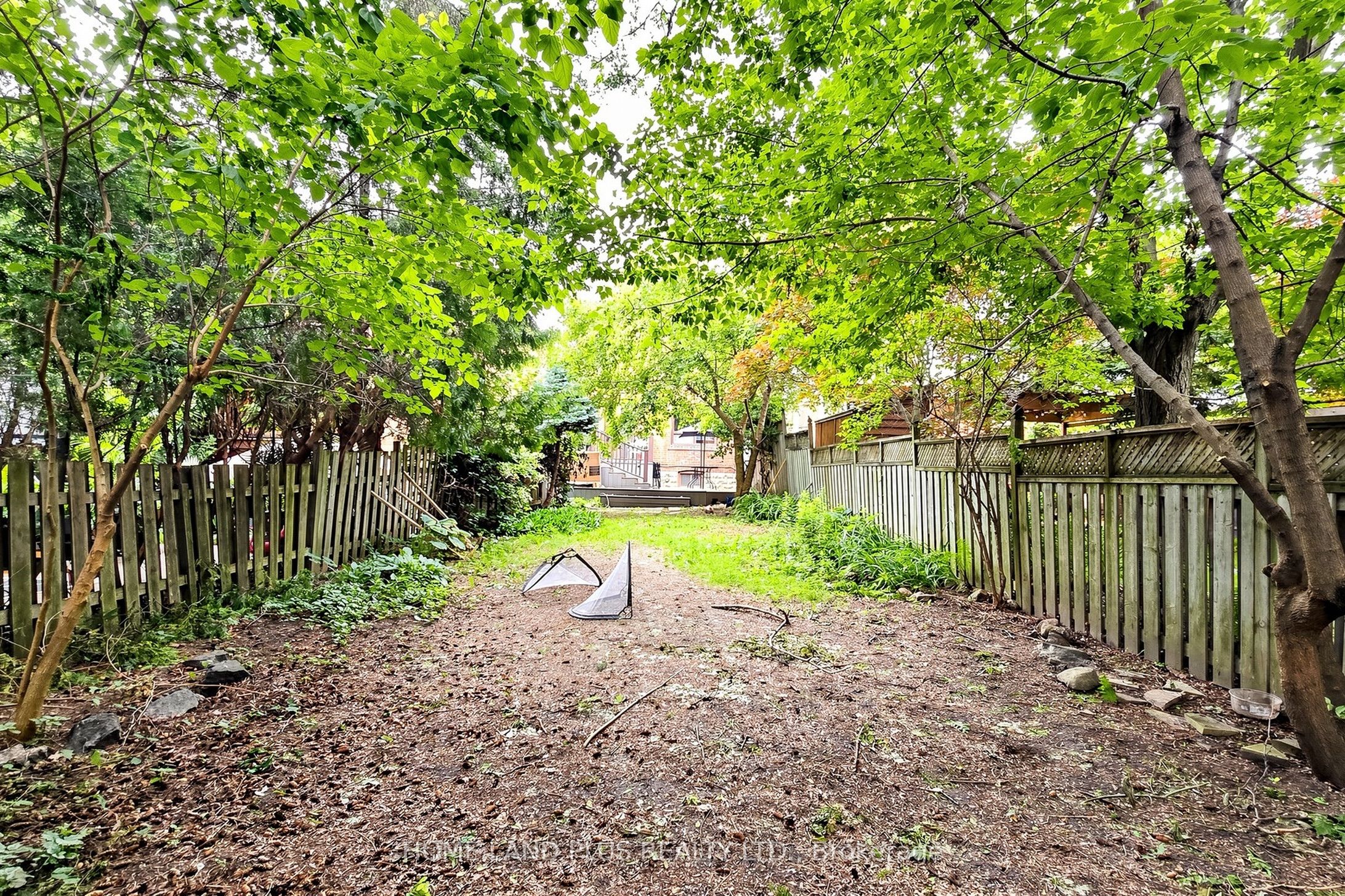 521 Hillsdale Avenue E Property Photo 39