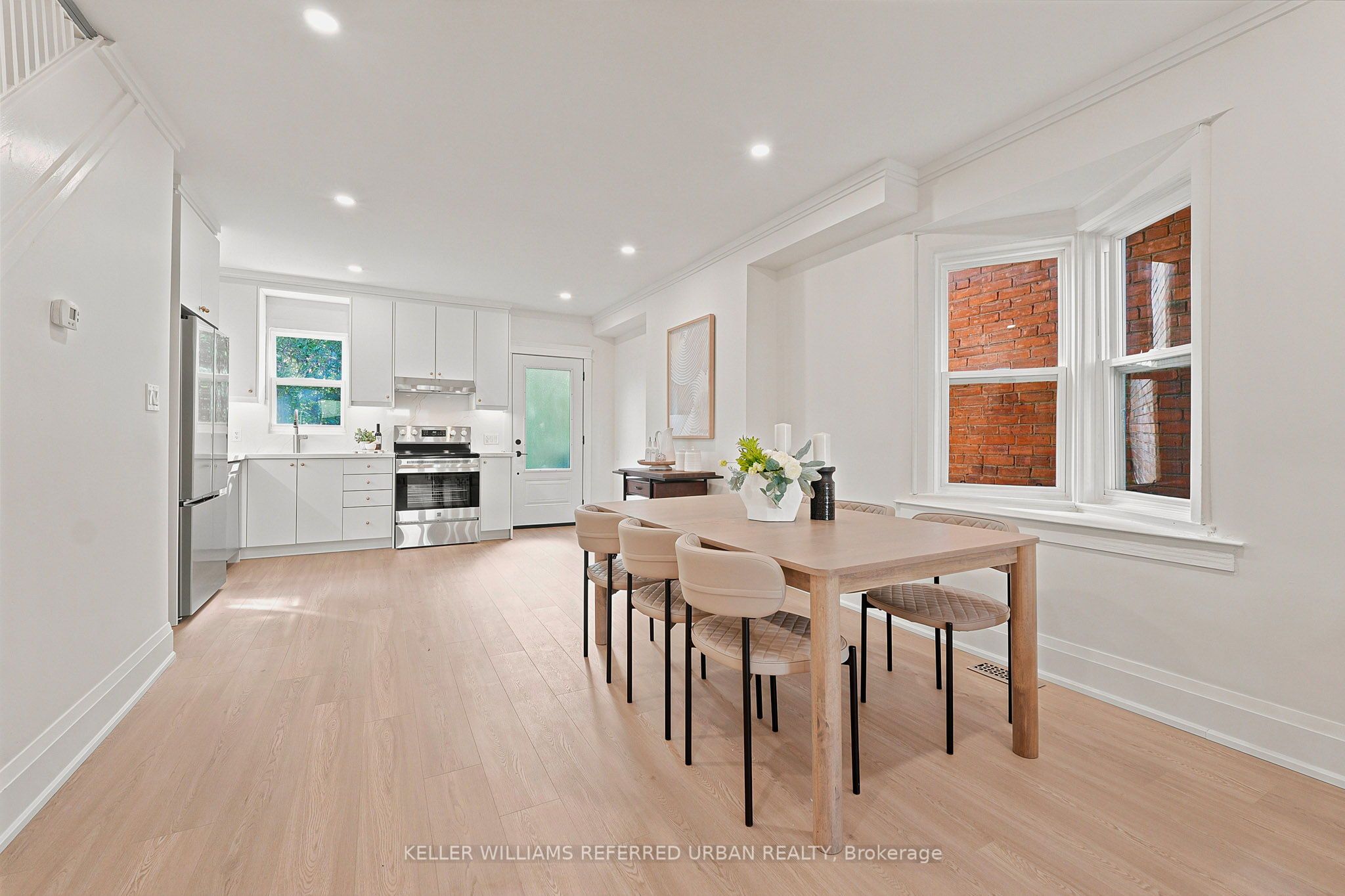 220 Westmount Avenue Property Photo 7