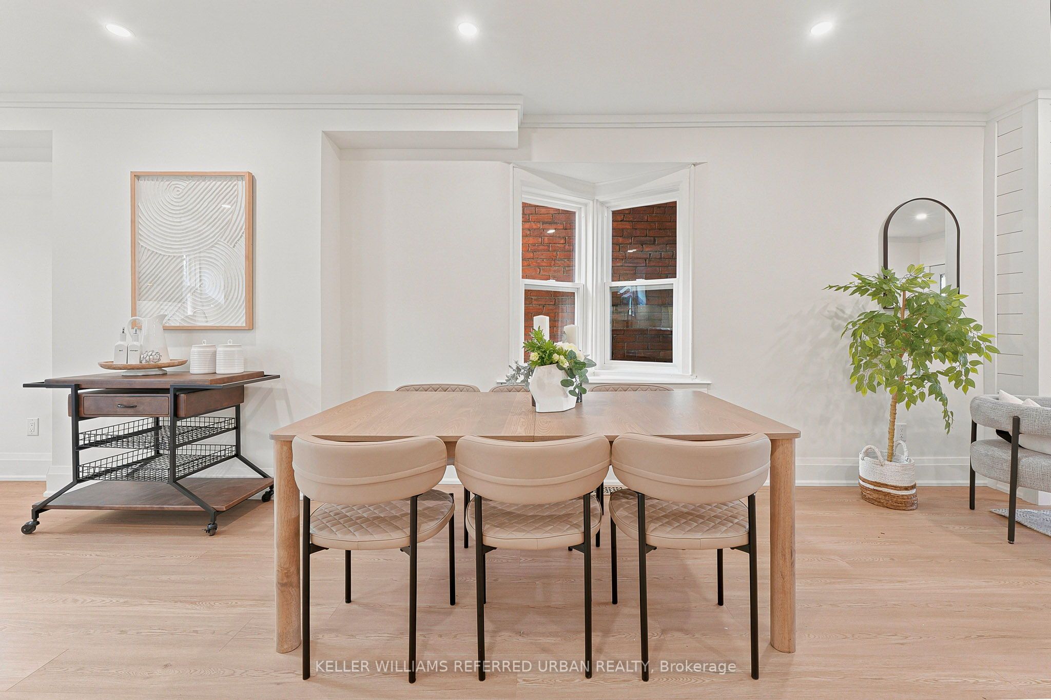 220 Westmount Avenue Property Photo 9