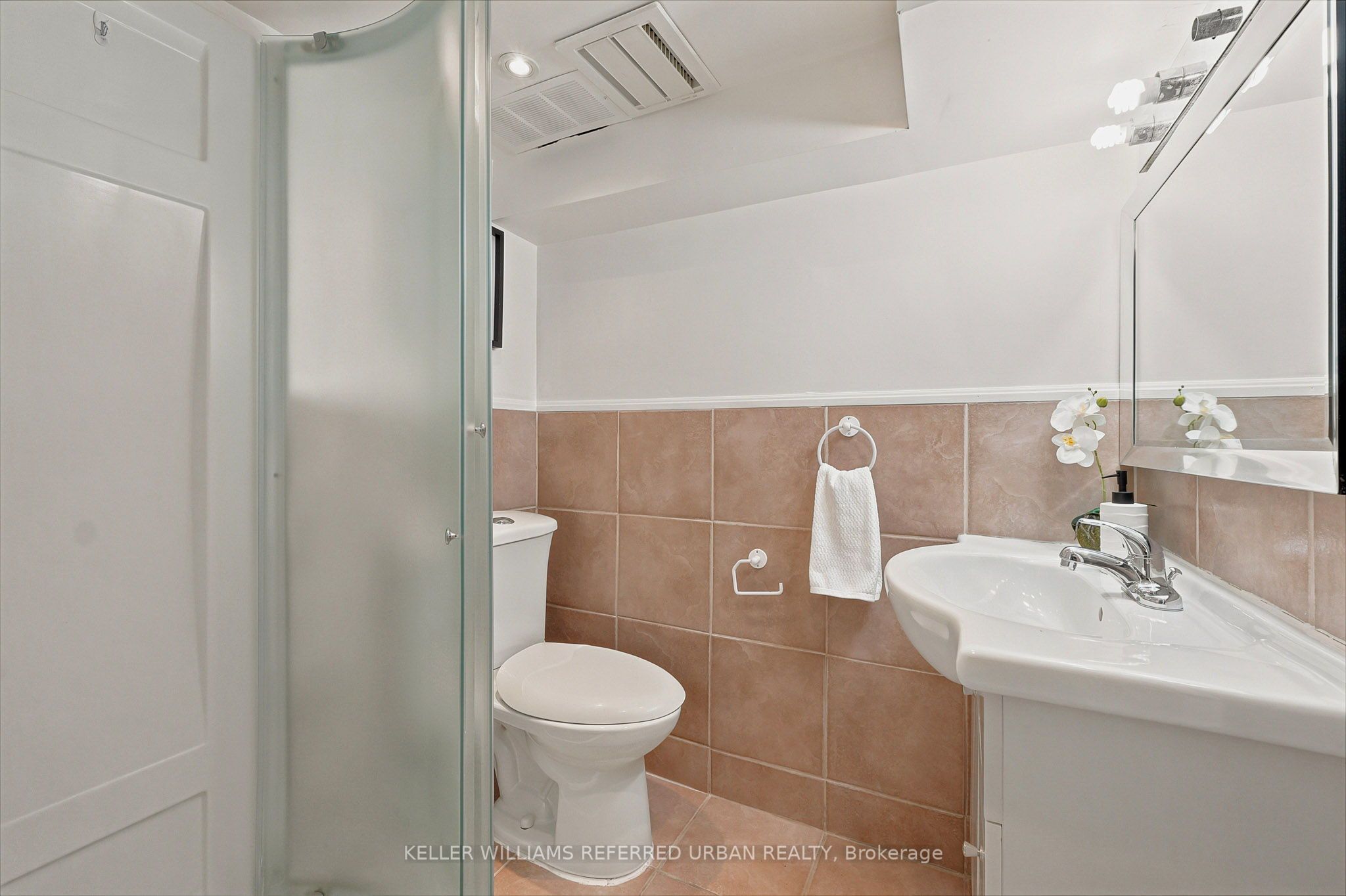 220 Westmount Avenue Property Photo 26