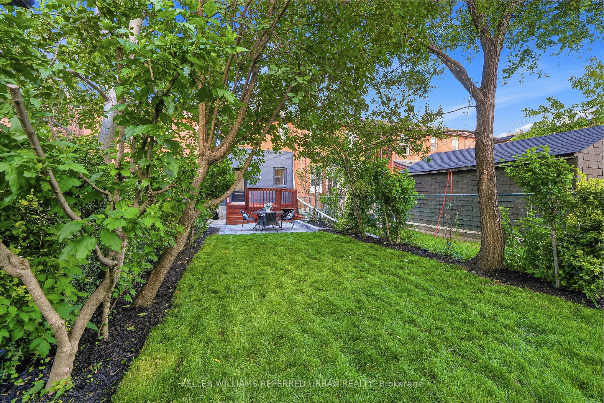 220 Westmount Avenue Property Photo 33