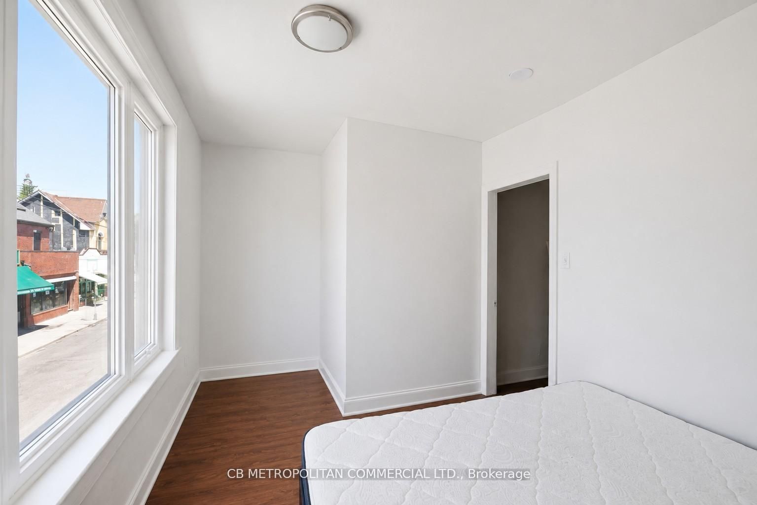 193 1/2 Baldwin Street Property Photo 25