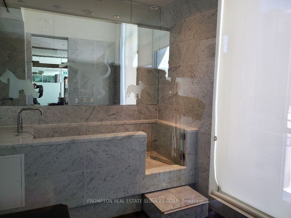 115 Mcmahon Drive 1710 Property Photo 26
