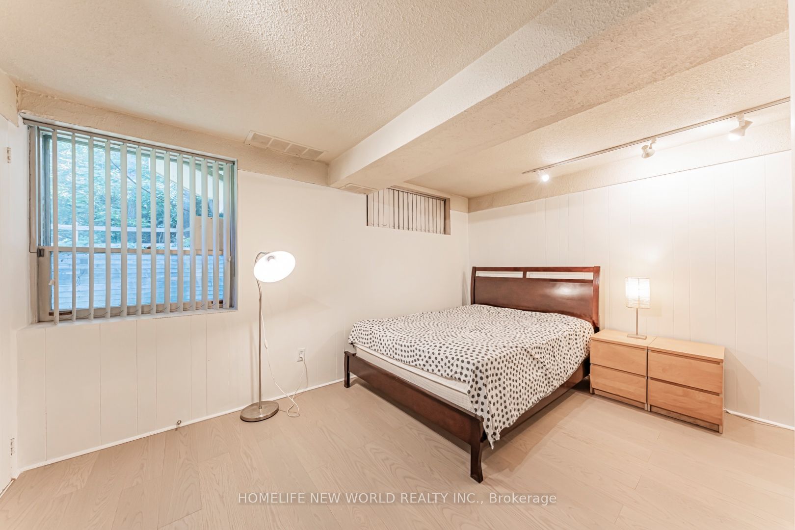 1 Campbell Crescent Property Photo 21