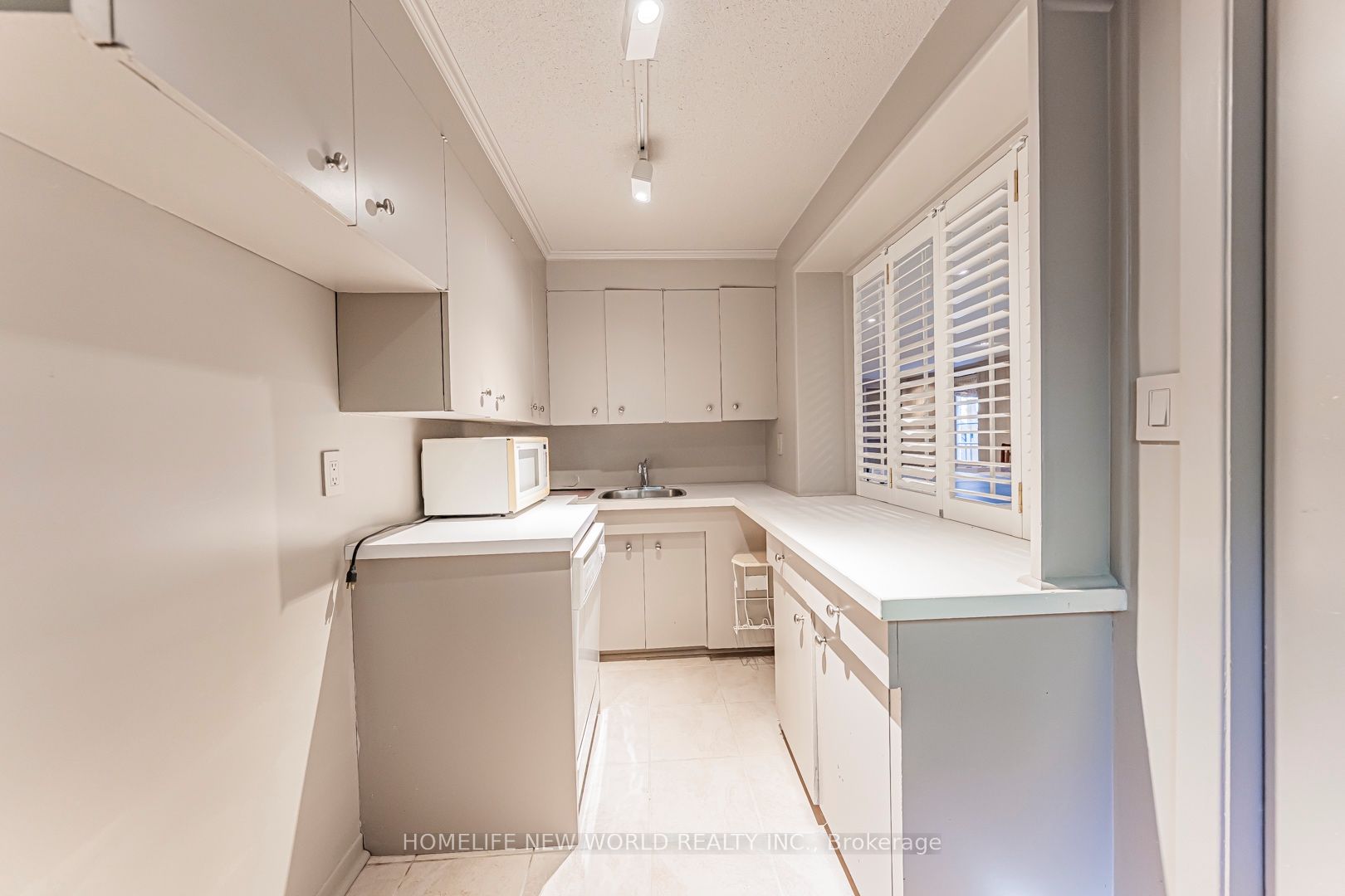1 Campbell Crescent Property Photo 24