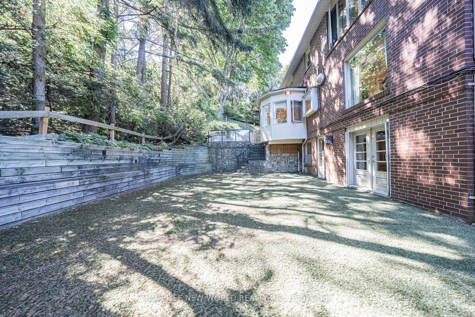 1 Campbell Crescent Property Photo 27