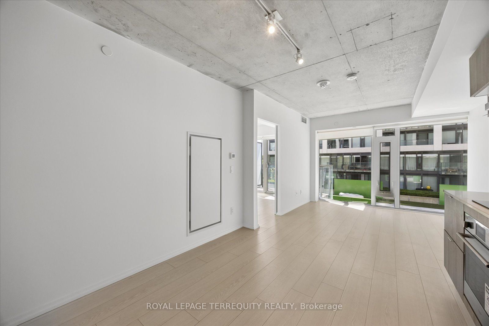 5 Soudan Avenue 703 Property Photo 14