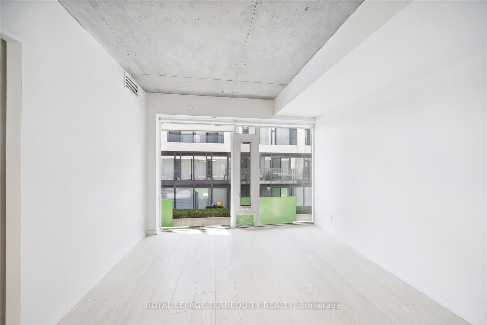 5 Soudan Avenue 703 Property Photo 17
