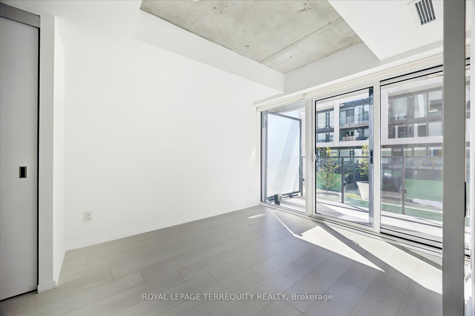 5 Soudan Avenue 703 Property Photo 19