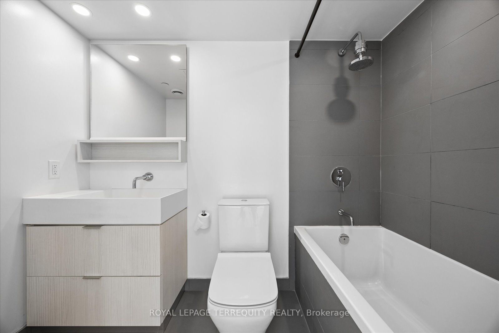 5 Soudan Avenue 703 Property Photo 23