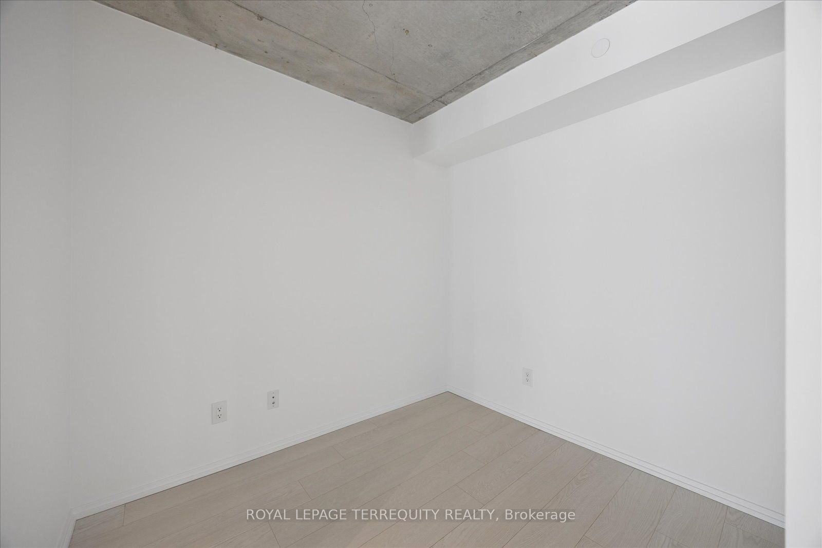 5 Soudan Avenue 703 Property Photo 25
