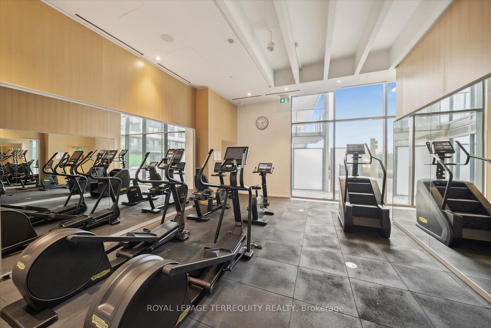 5 Soudan Avenue 703 Property Photo 35