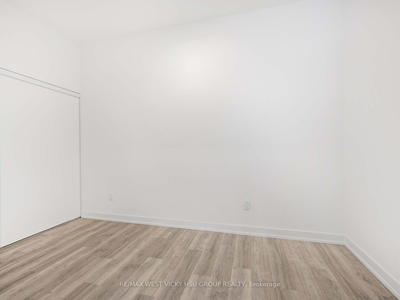 28 Eastern Avenue Th105 #6 Property Photo 10