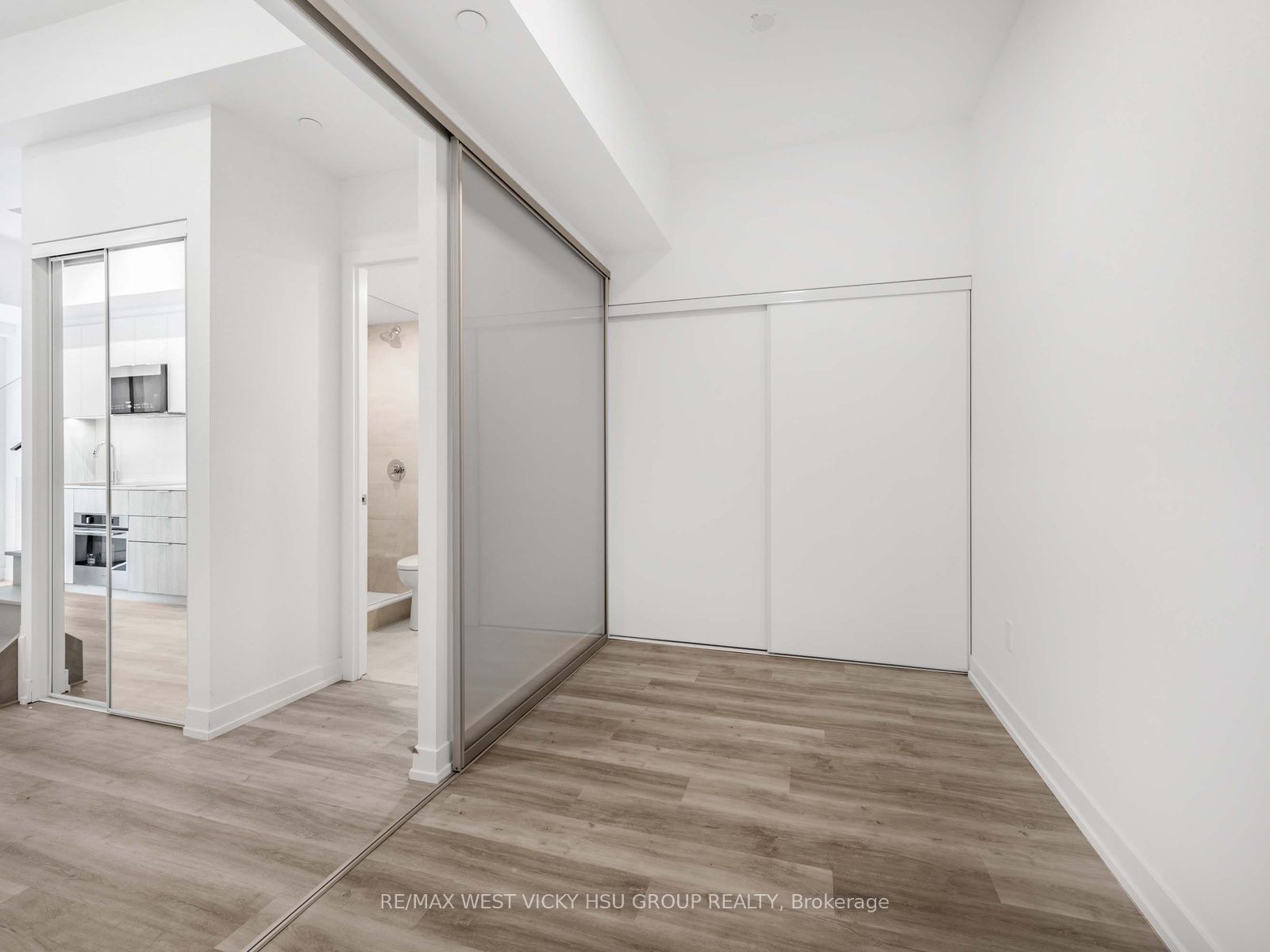 28 Eastern Avenue Th105 #6 Property Photo 11