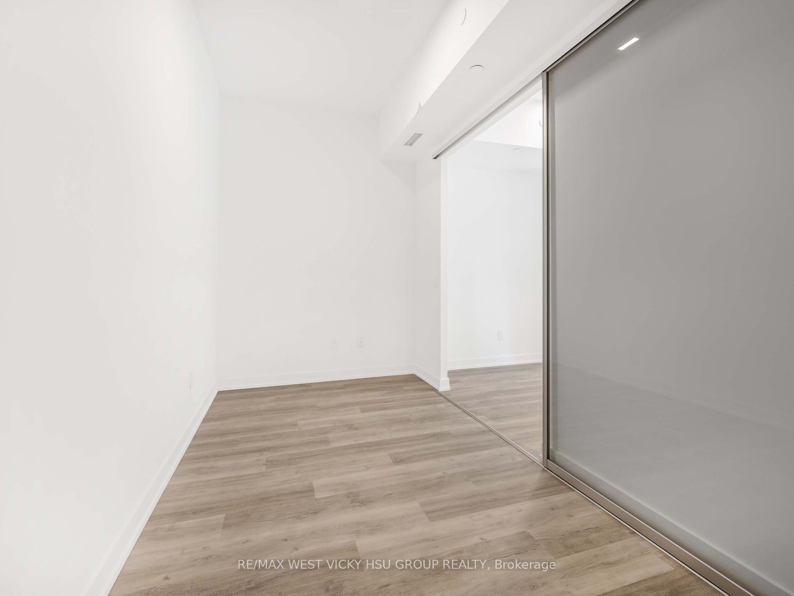 28 Eastern Avenue Th105 #6 Property Photo 12