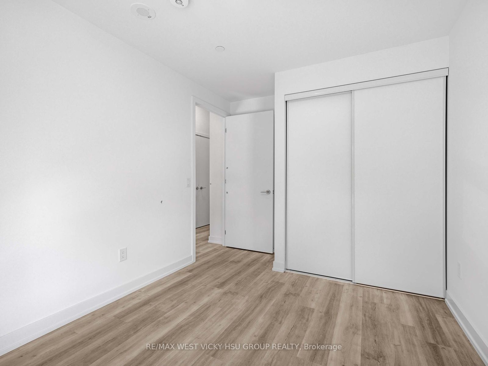 28 Eastern Avenue Th105 #6 Property Photo 18