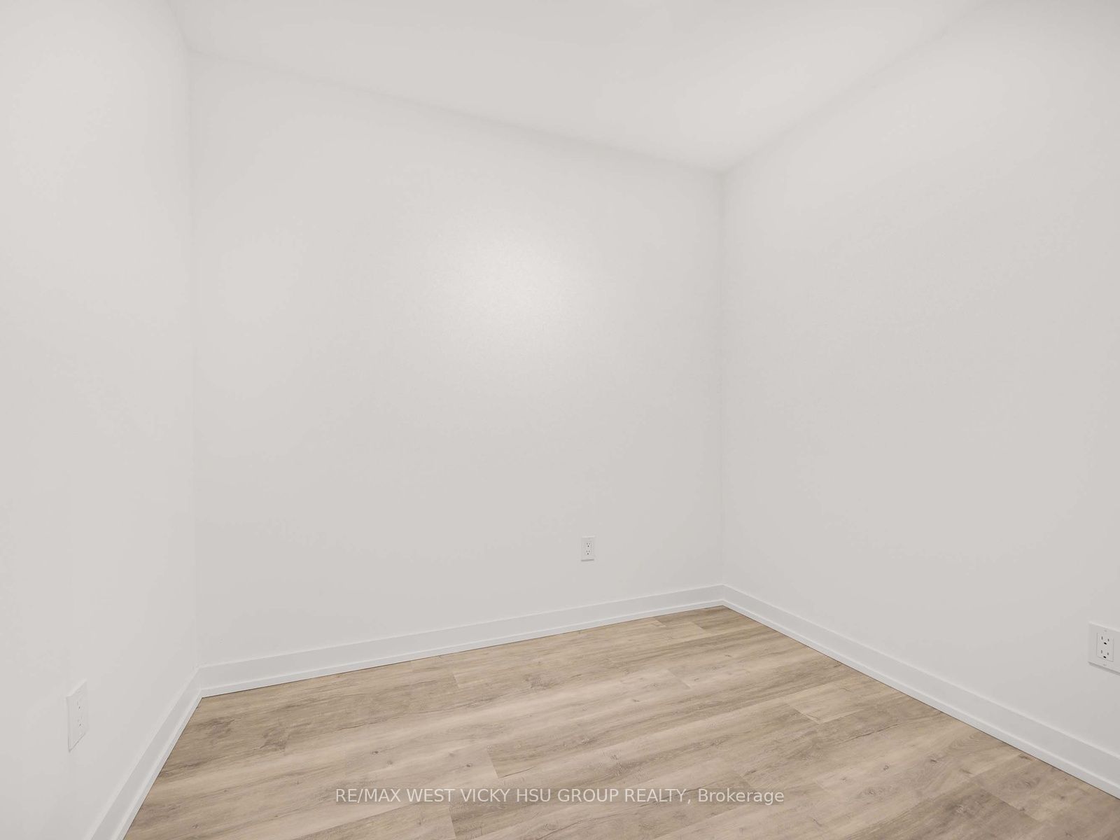 28 Eastern Avenue Th105 #6 Property Photo 19