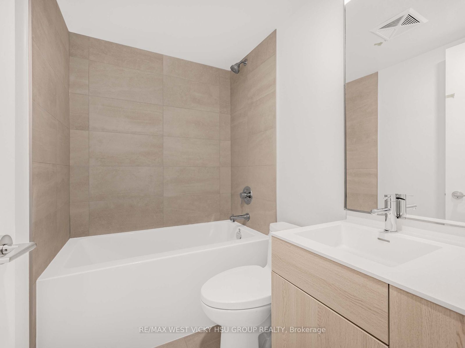 28 Eastern Avenue Th105 #6 Property Photo 23