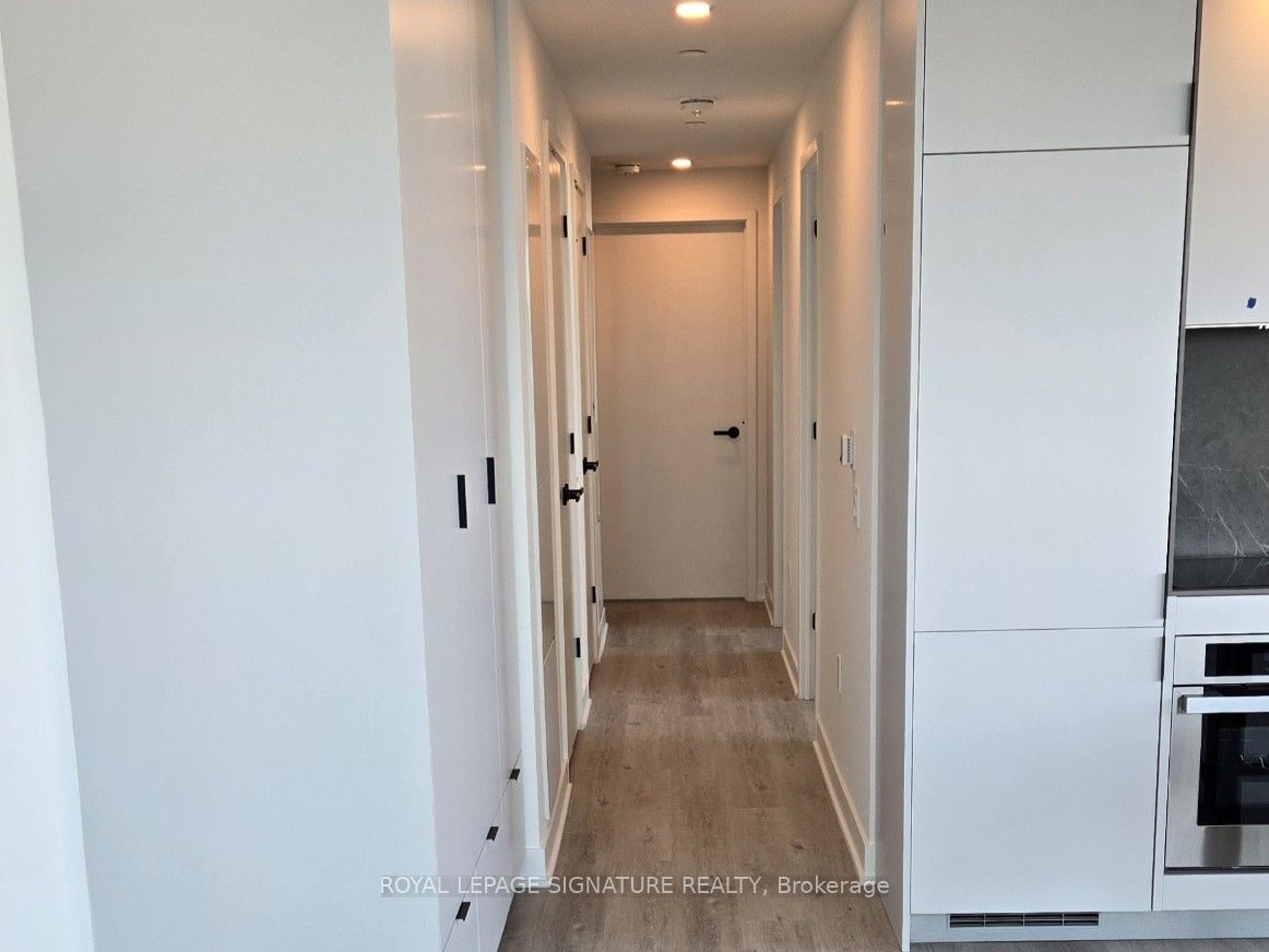 55 Charles Street E 4002 Property Photo 18