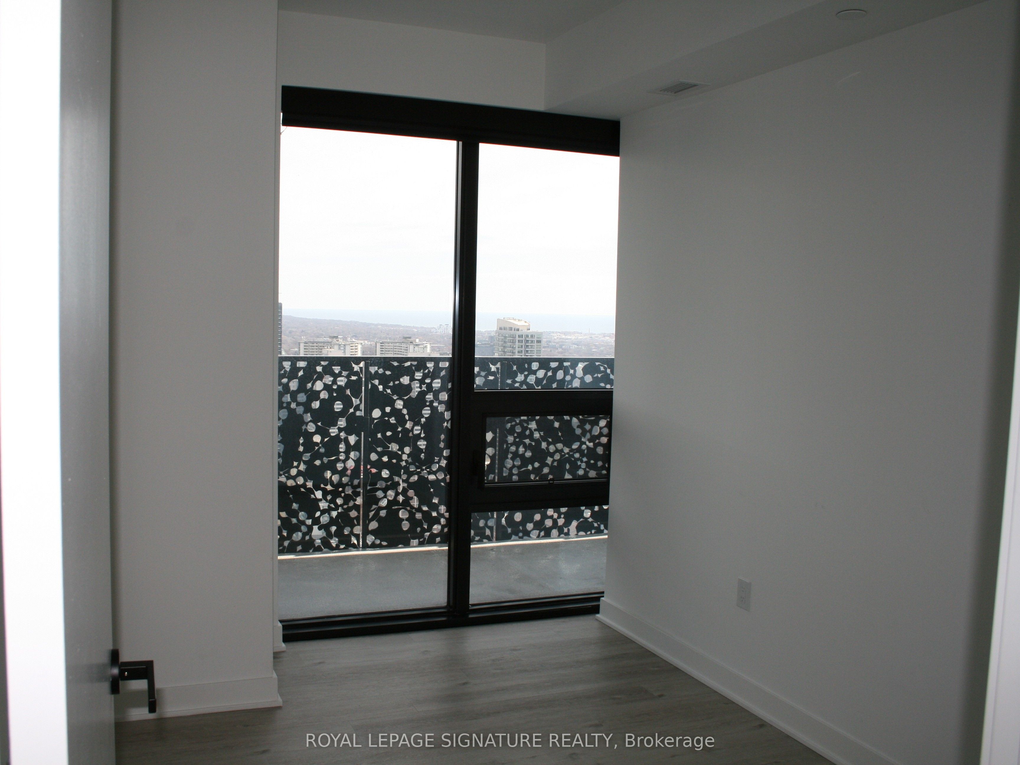 55 Charles Street E 4002 Property Photo 21