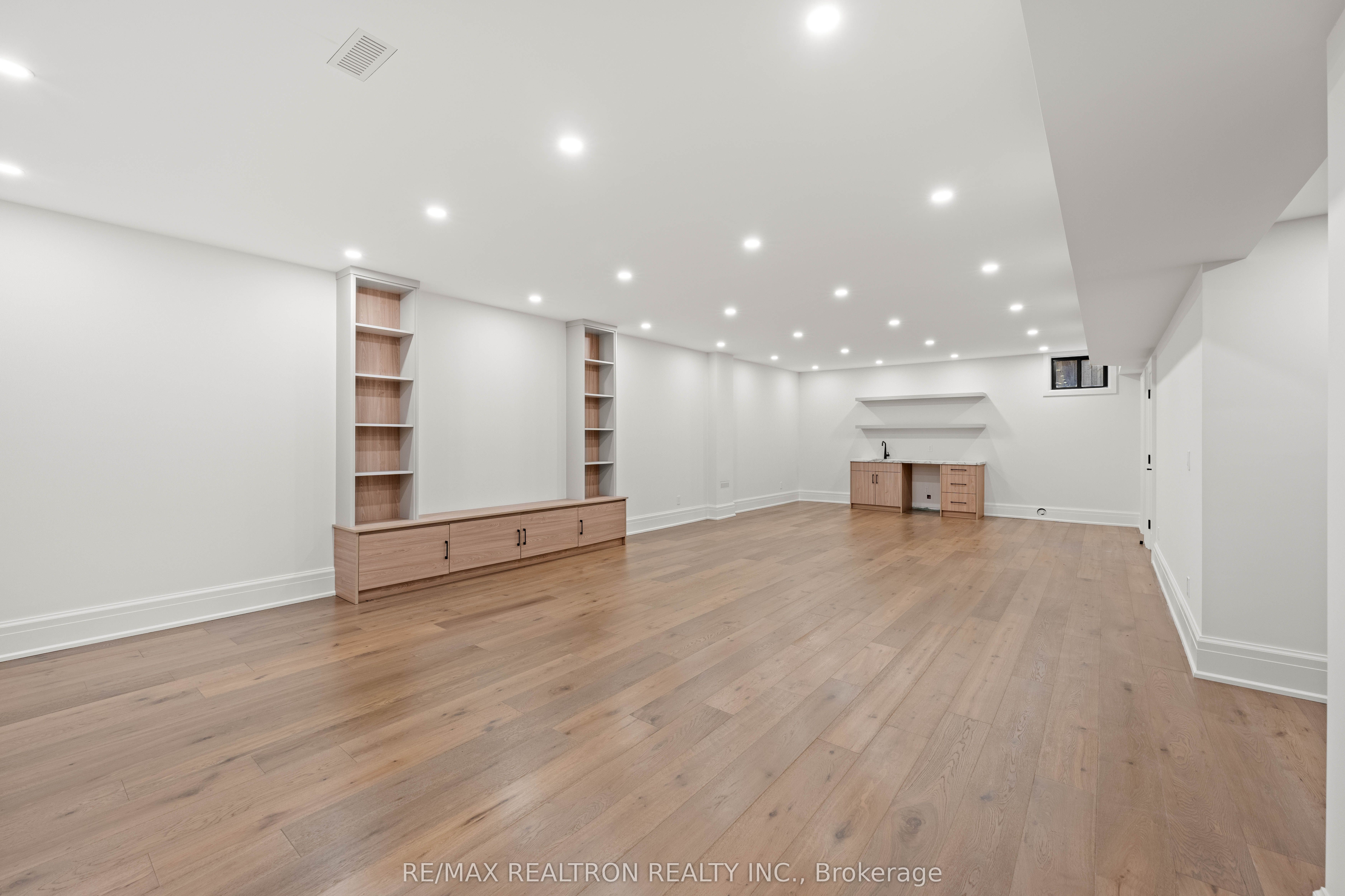 38 Ridgevale Drive Property Photo 45