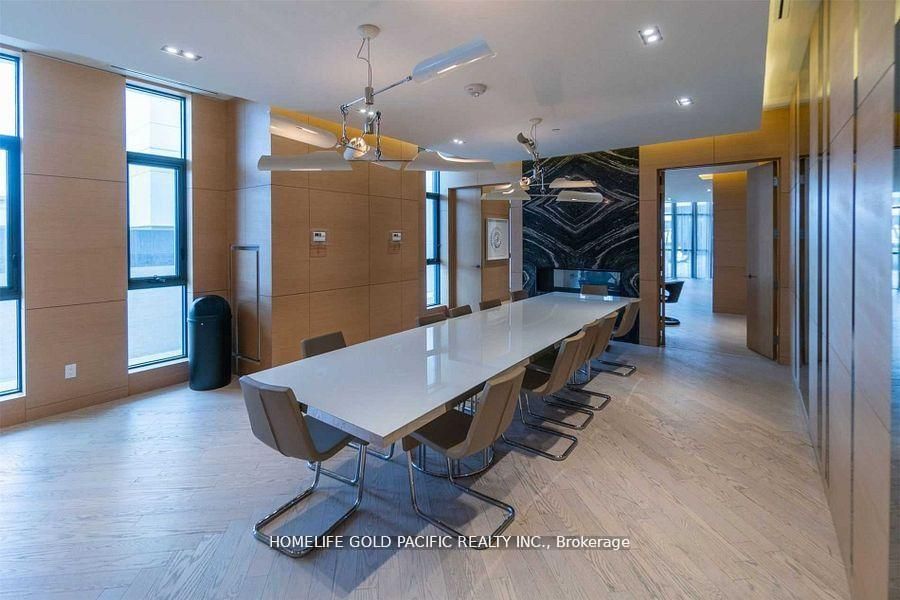 99 The Donway Road W 209 Property Photo 17