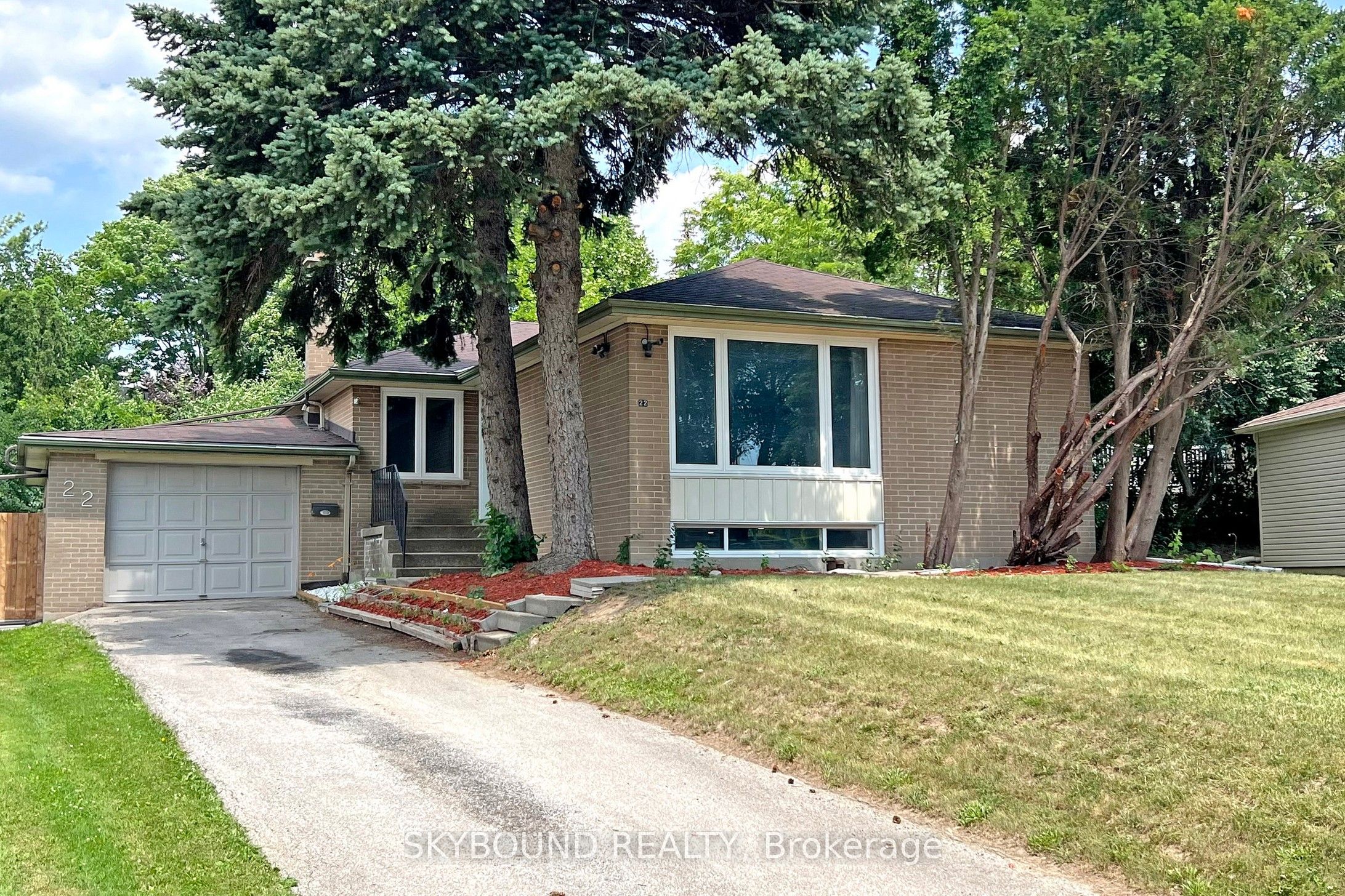 22 Royal Doulton Drive