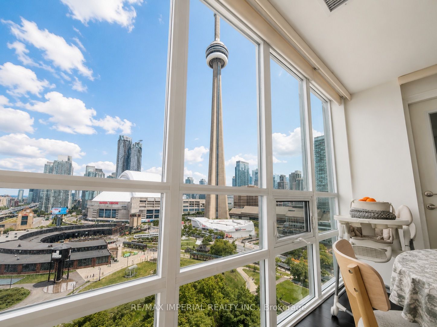 25 Lower Simcoe Street Ph15 Property Photo 7