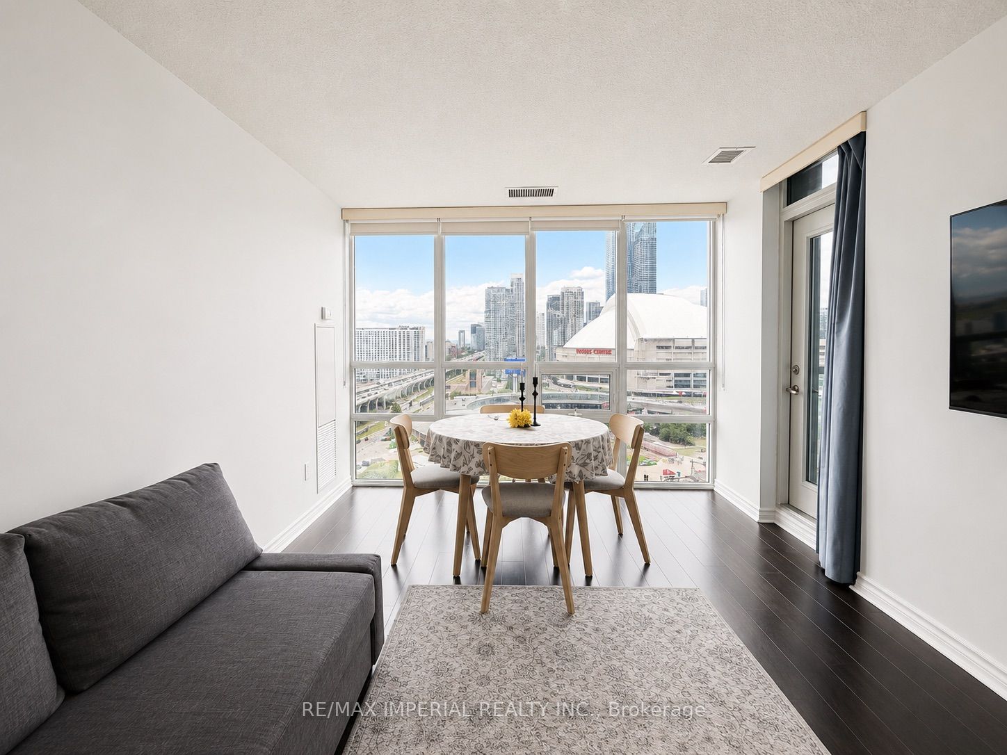 25 Lower Simcoe Street Ph15 Property Photo 8