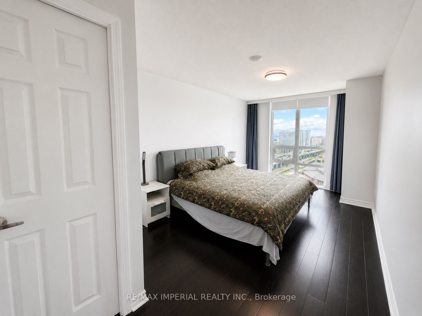 25 Lower Simcoe Street Ph15 Property Photo 11
