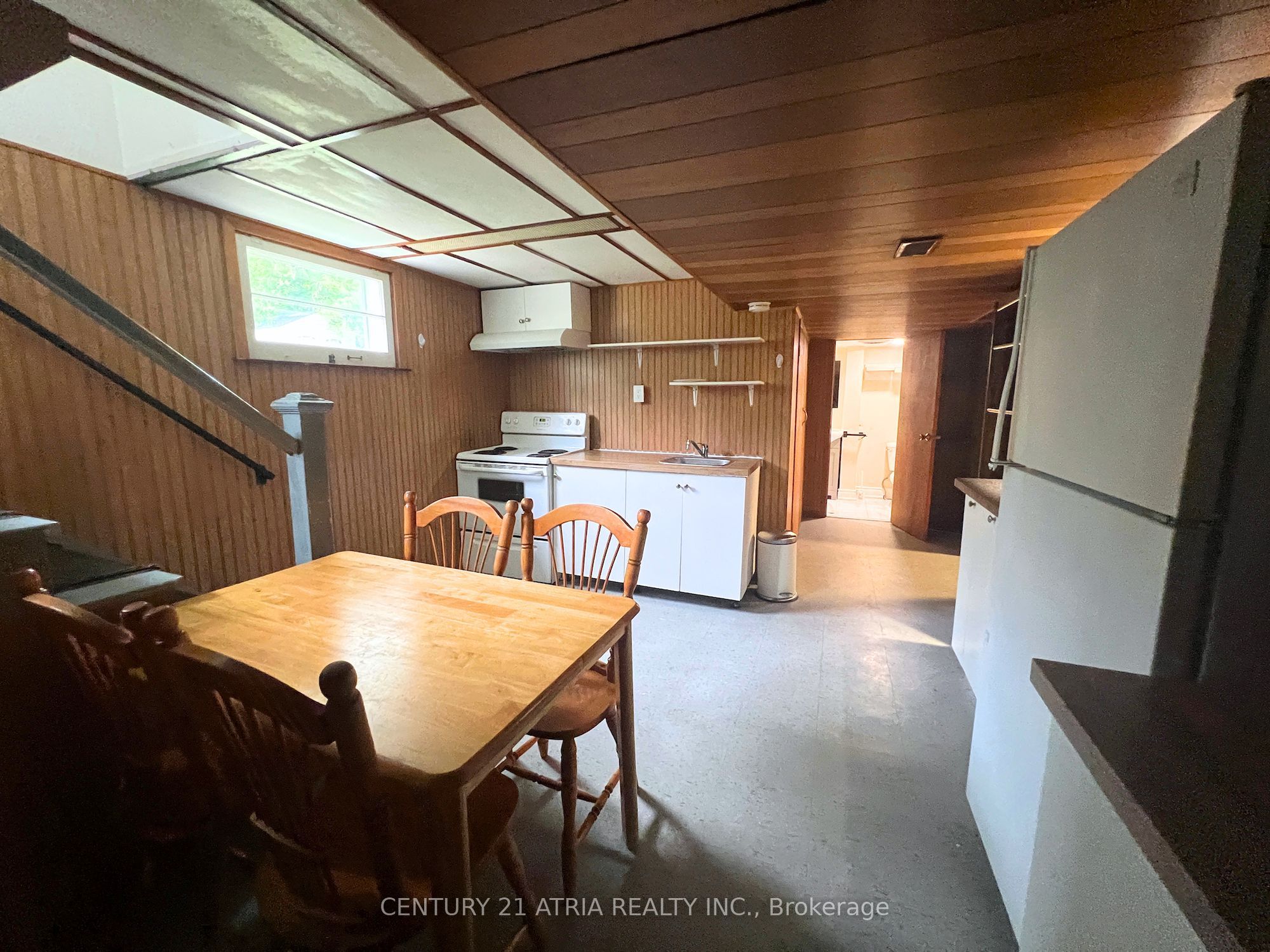 209 Hendon Avenue Bsmt Property Photo 3