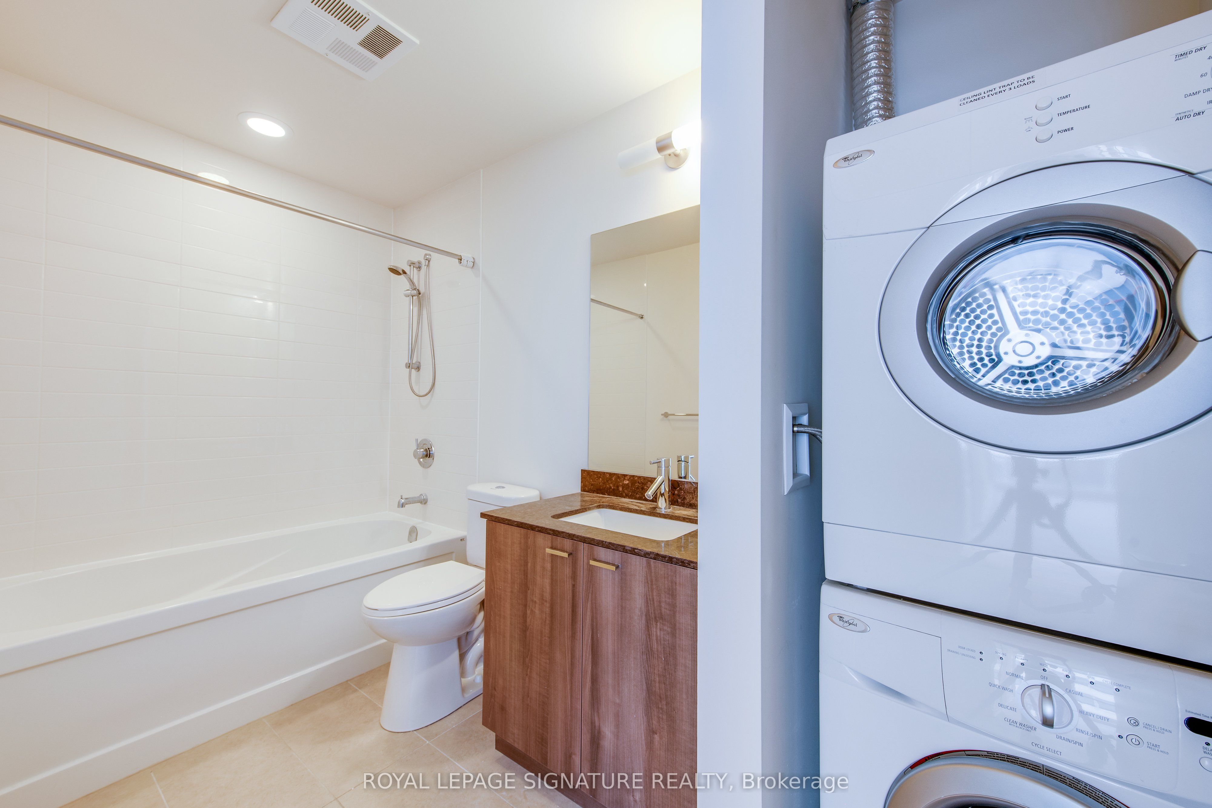 30 Roehampton Avenue 806 Property Photo 22