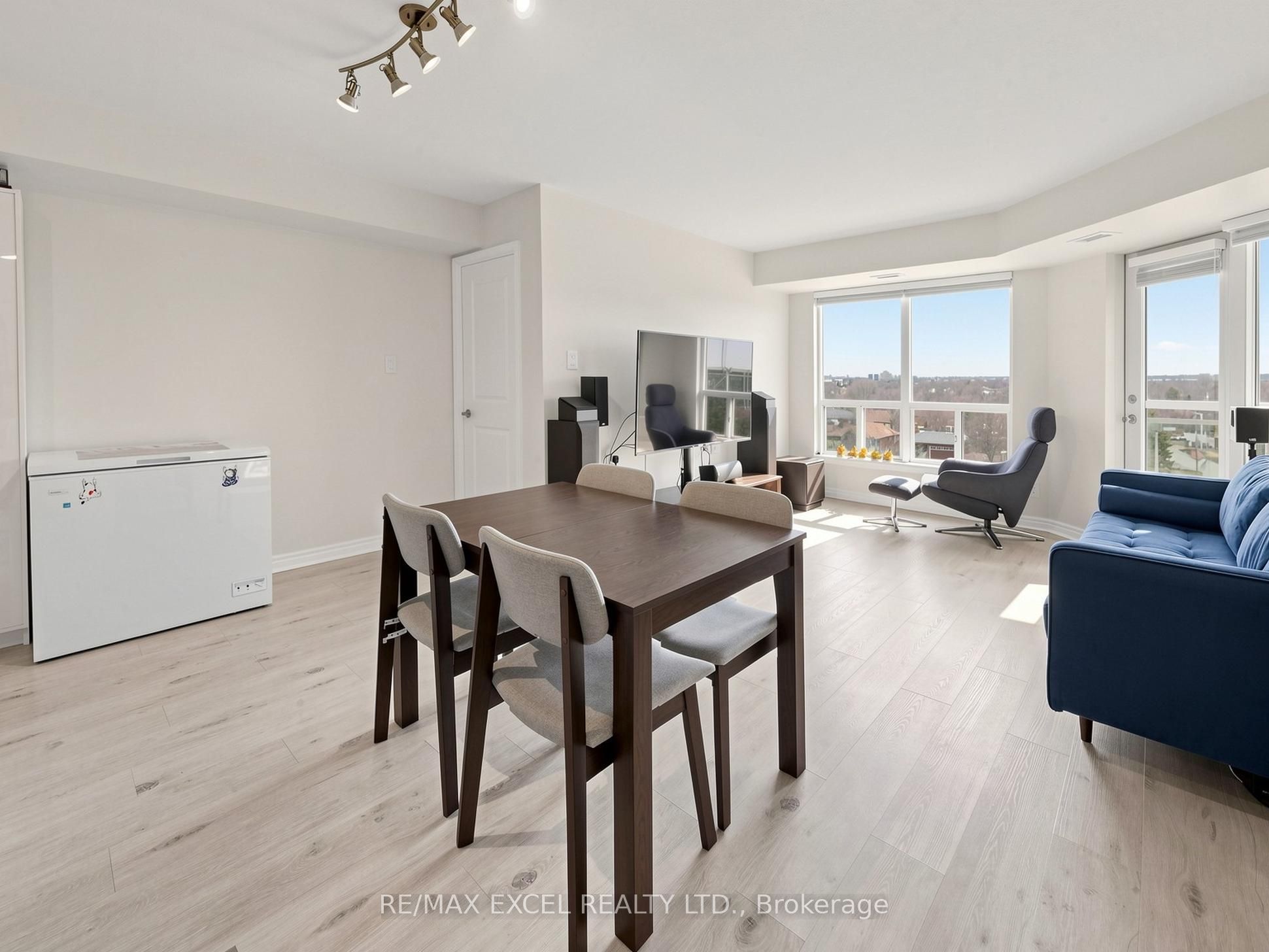 920 Sheppard Avenue W 711 Property Photo 14